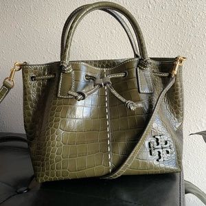 Authentic Tory Burch Mcgraw Embossed Small Drawstring